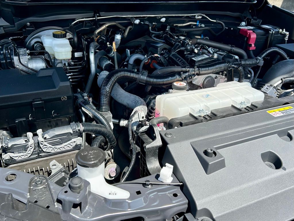 2025 Toyota Tacoma SR5 - Photo 24