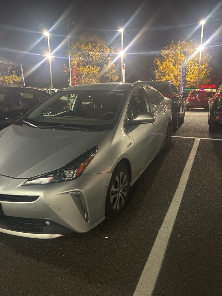 2022 Toyota Prius LE AWD-e photo 2