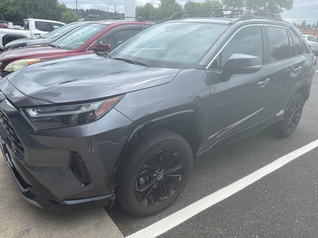 Used 2022 Toyota RAV4 Hybrid SE SUV
