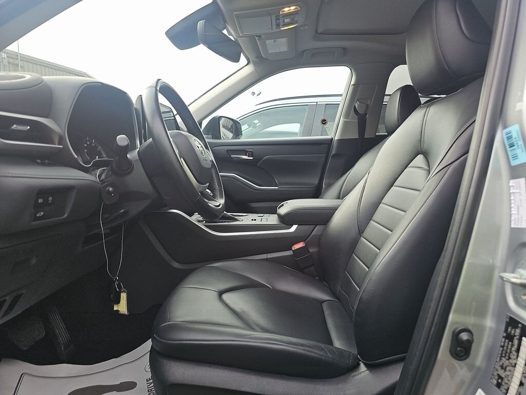 2023 Toyota Highlander Limited Platinum XLE XSE photo 3