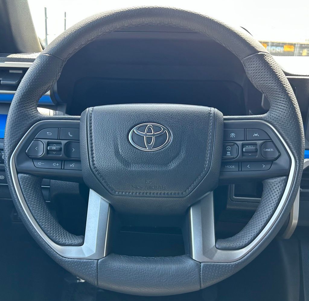 2025 Toyota Tacoma SR5 - Photo 19