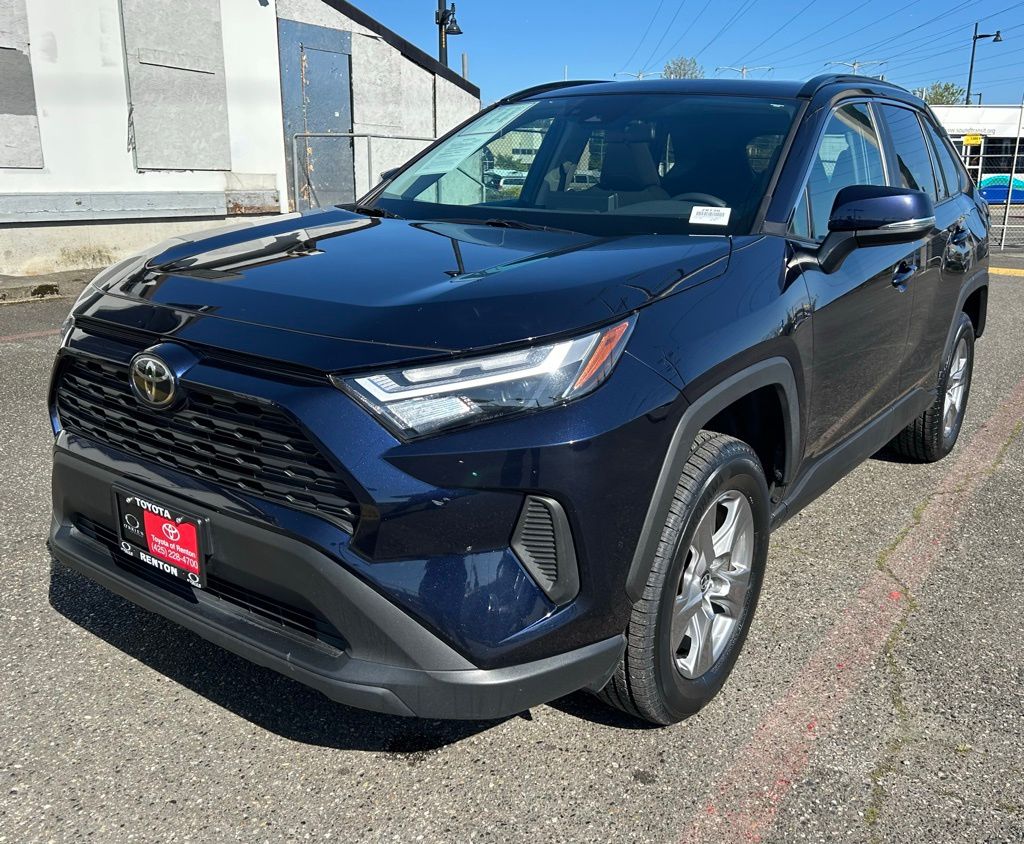 2024 Toyota RAV4 XLE AWD's photo