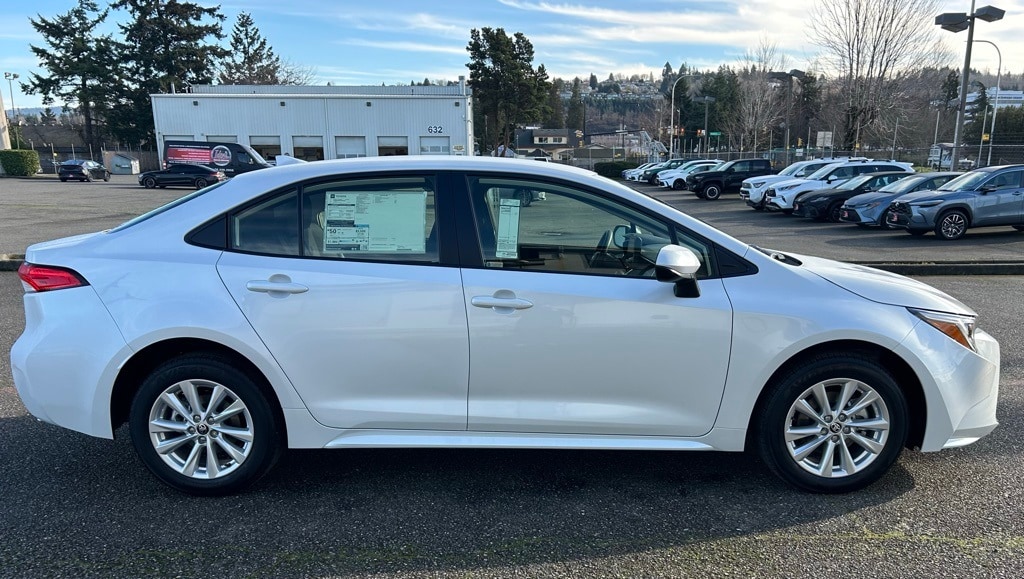 New 2026 Toyota Corolla Hybrid LE LE SEDAN