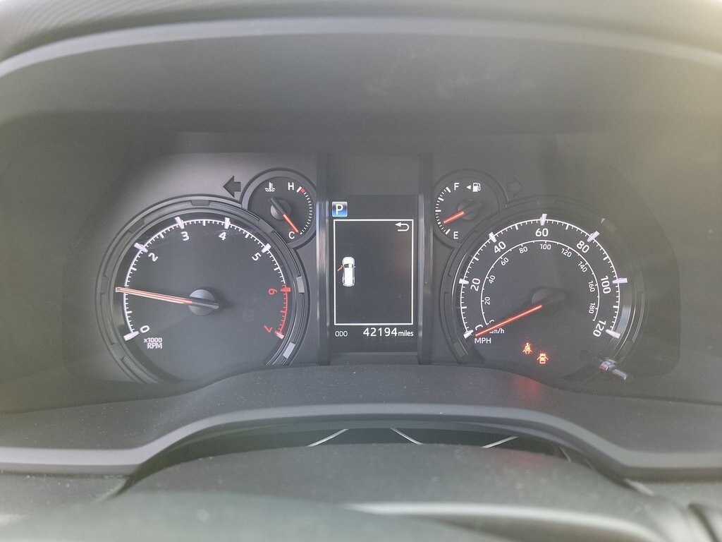 2022 Toyota 4Runner SR5 Premium photo 2