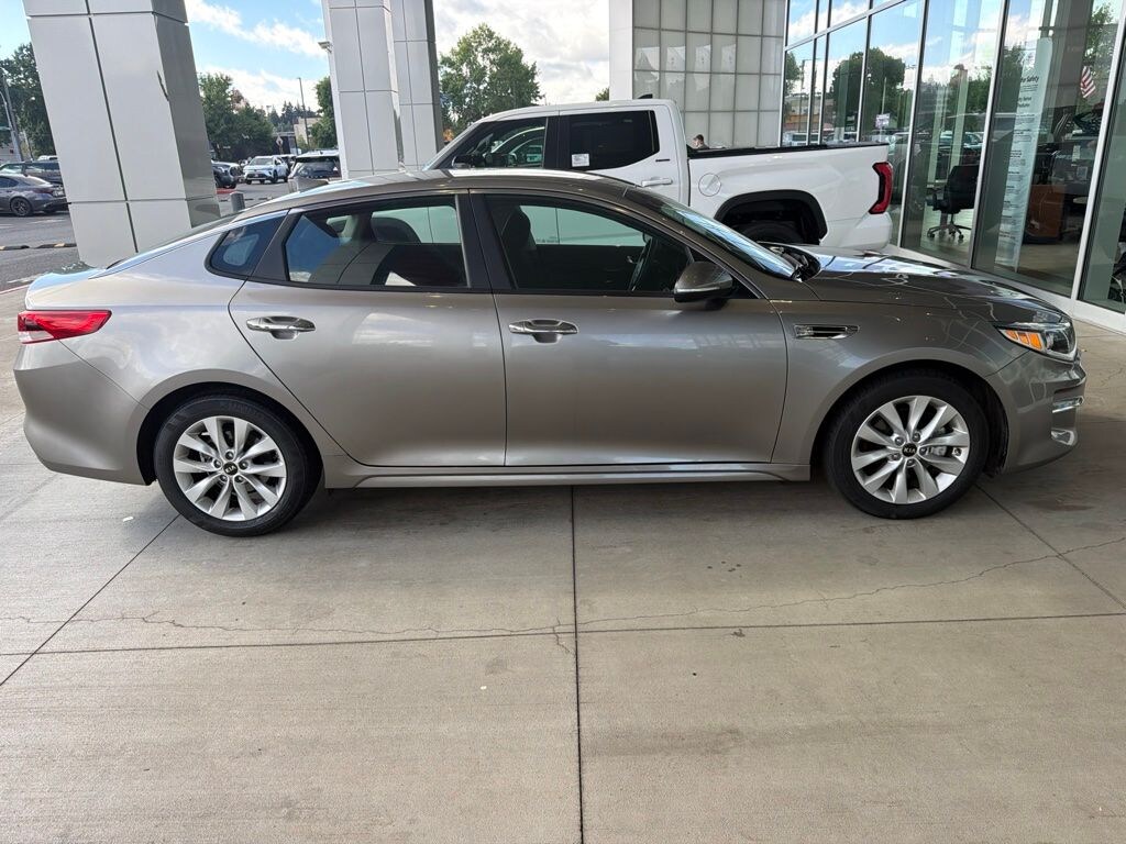 Used 2018 Kia Optima LX Sedan