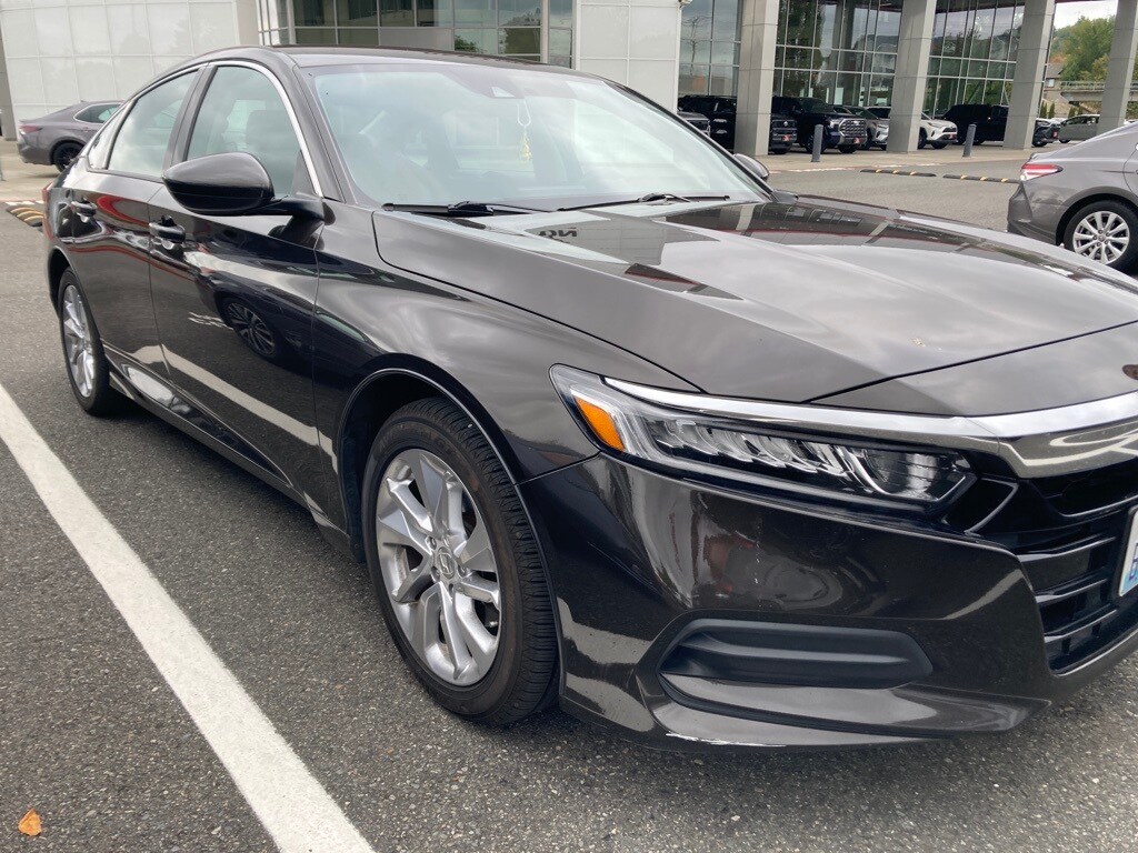 2018 Honda Accord LX photo 2