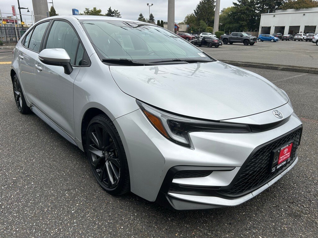 2023 Toyota Corolla XSE photo 3
