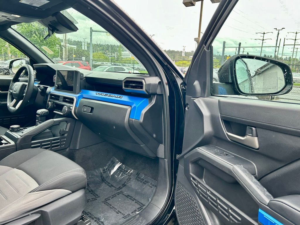 2025 Toyota Tacoma TRD Off Road - Photo 14