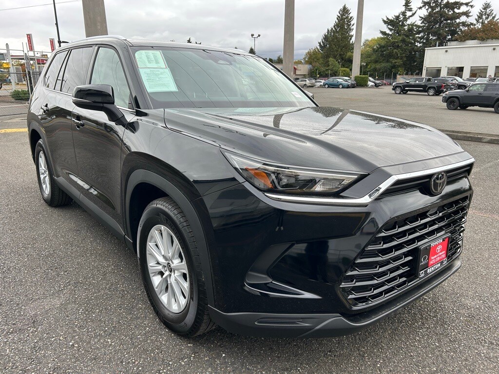 2025 Toyota Grand Highlander XLE photo 3