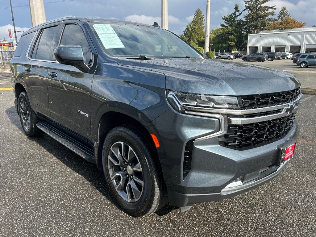 2021 Chevrolet Tahoe LS photo 2