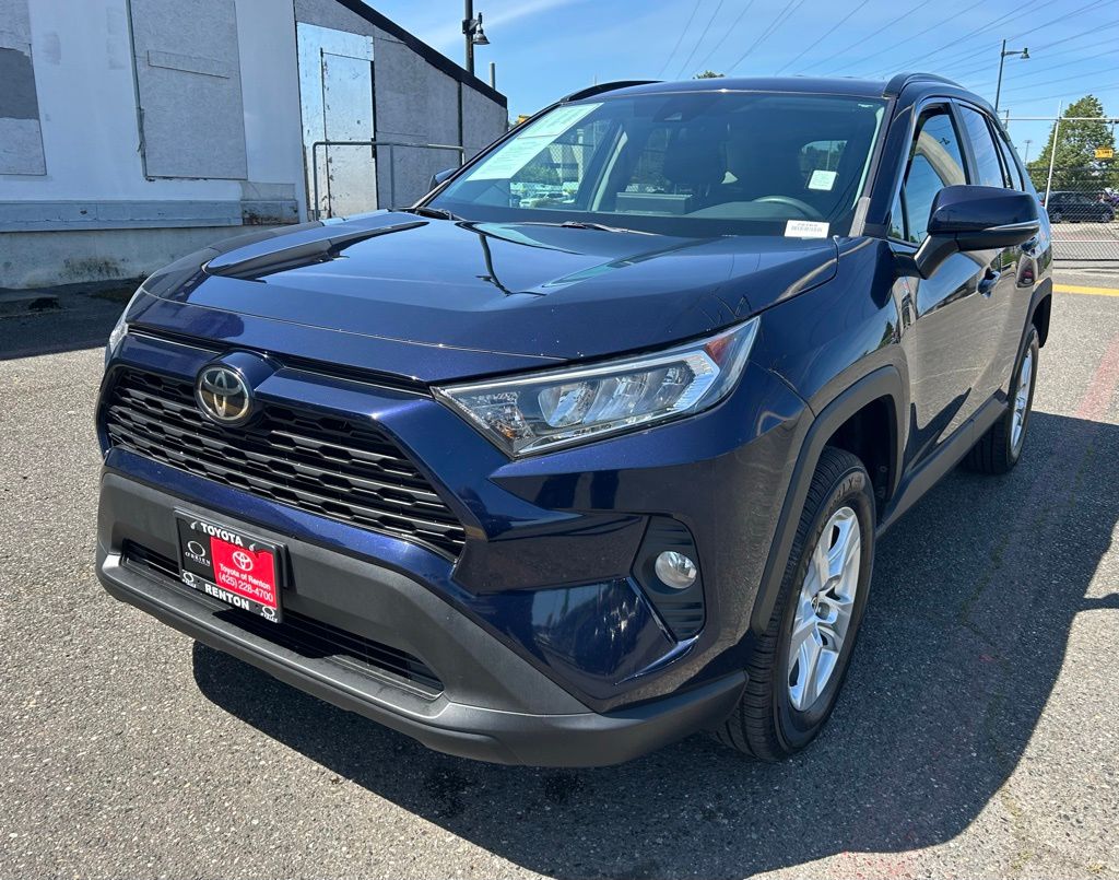 2021 Toyota RAV4 XLE AWD's photo