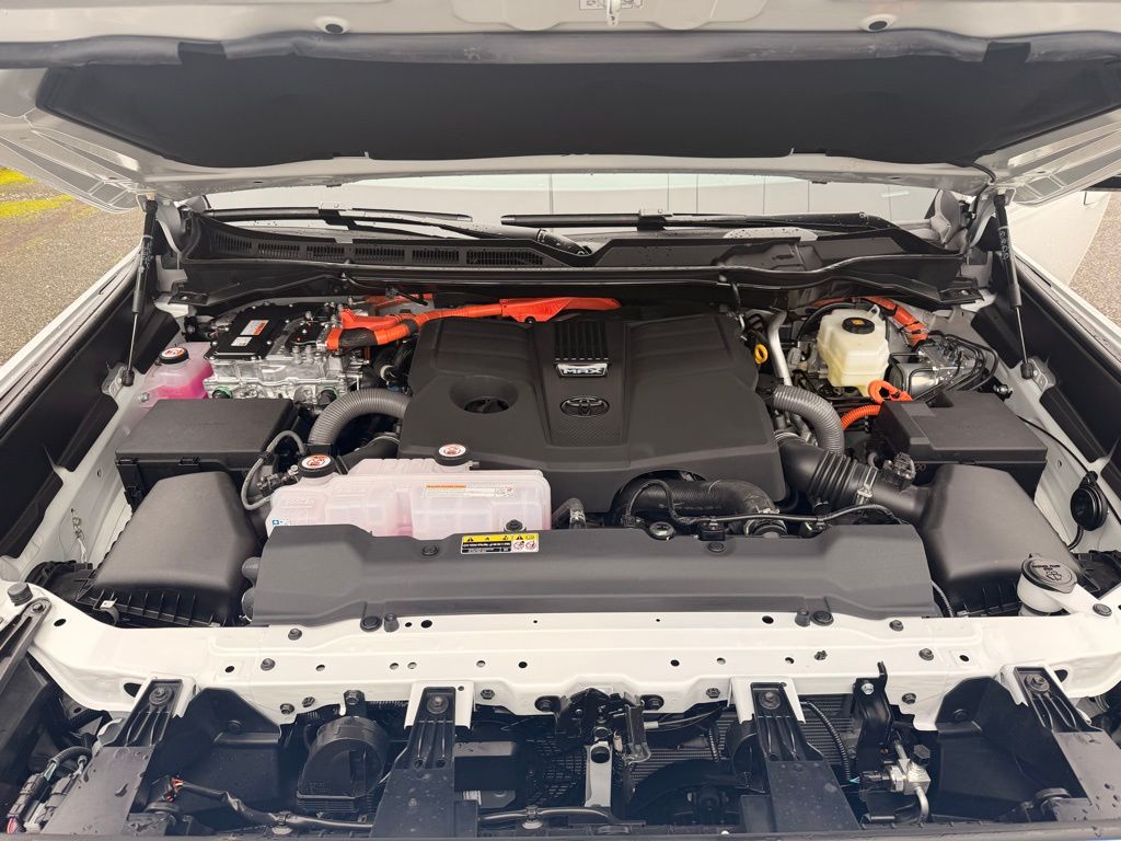 2026 Toyota Sequoia Platinum - Photo 23