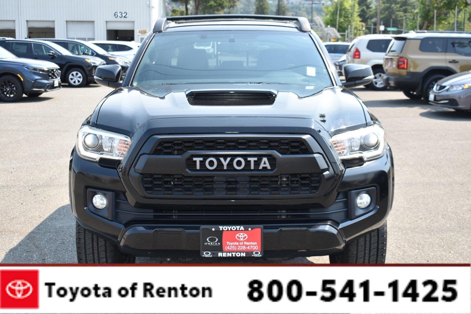 Used 2017 Toyota Tacoma TRD Sport with VIN 5TFCZ5AN2HX060794 for sale in Renton, WA