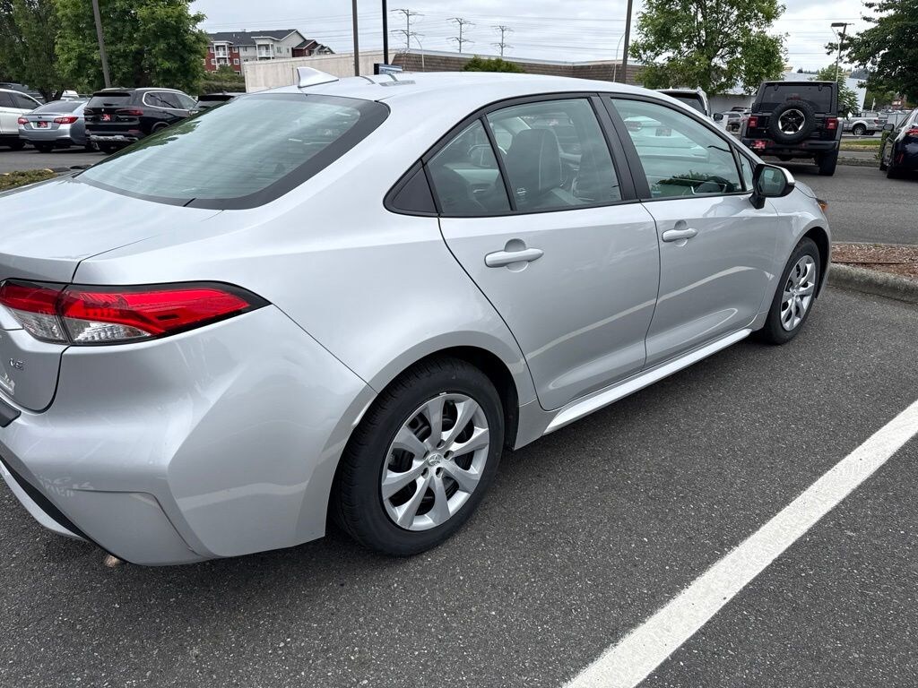 Used 2021 Toyota Corolla LE Sedan