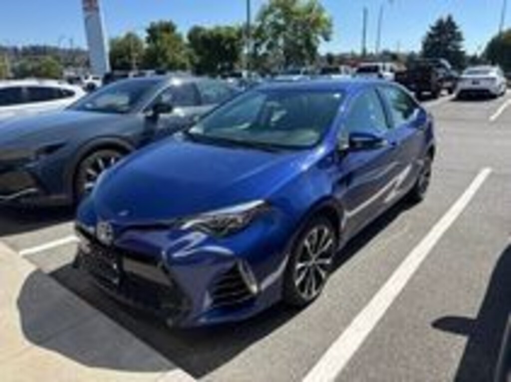 Used 2017 Toyota Corolla SE Sedan