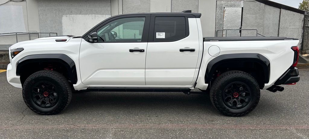 2026 Toyota Tacoma TRD Pro - Photo 8