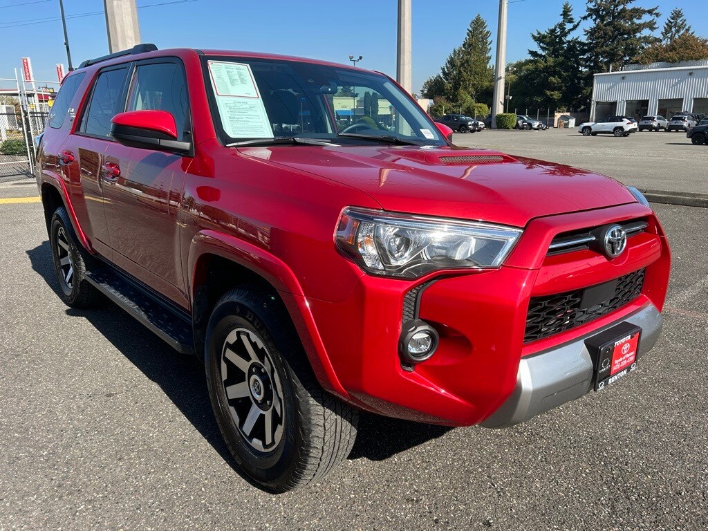 2024 Toyota 4Runner TRD Off-Road photo 3