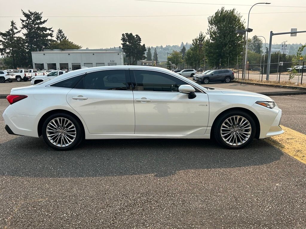 Certified 2021 Toyota Avalon Hybrid Limited Sedan