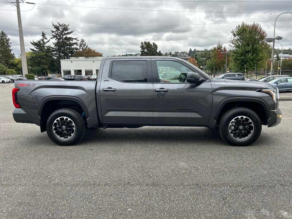 2026 Toyota Tundra SR5 CrewMax photo 4