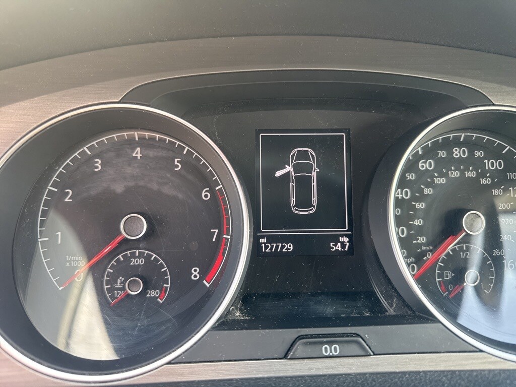 2015 Volkswagen Golf SportWagen S photo 3