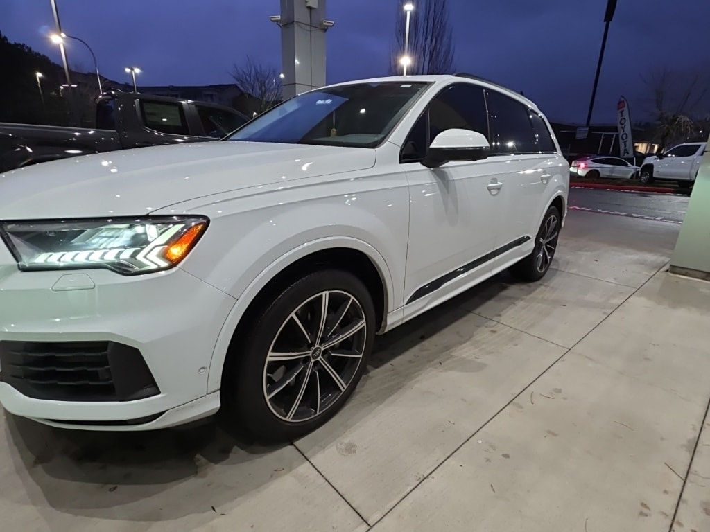 Used 2023 Audi Q7 55 Premium Plus SUV