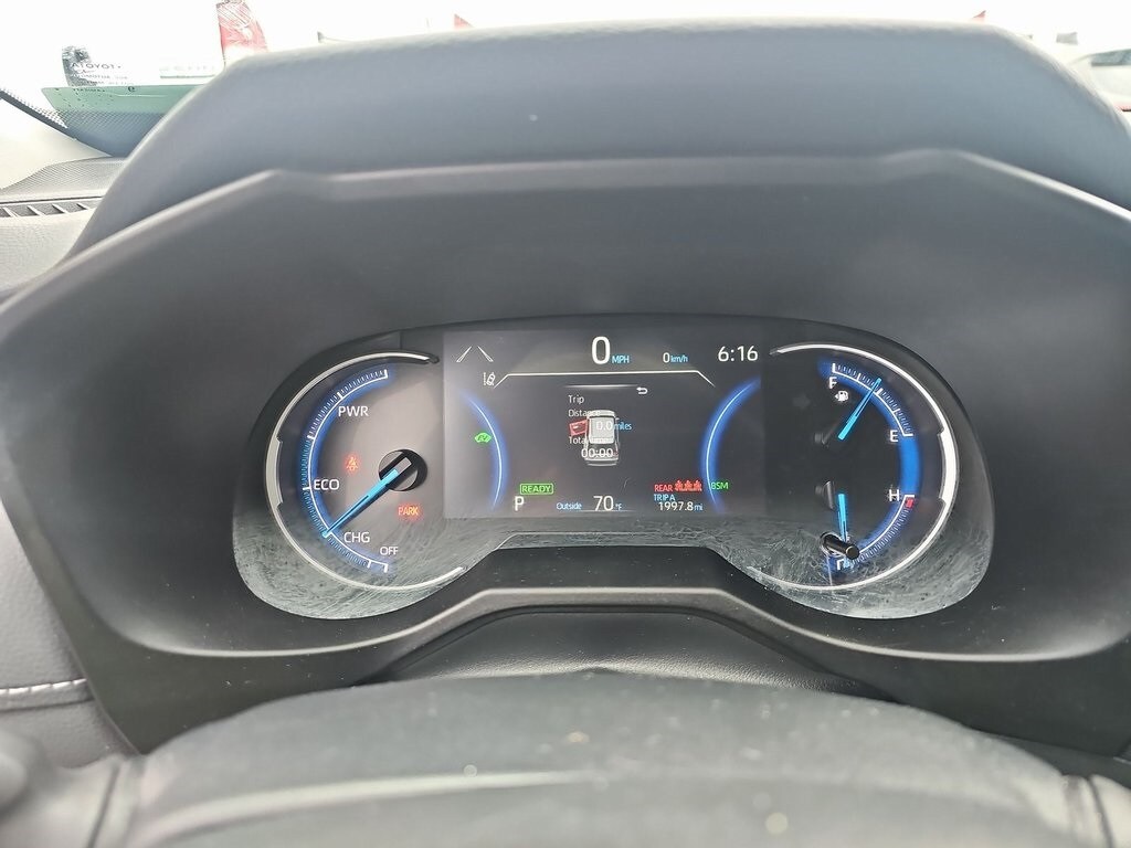 2023 Toyota RAV4 Hybrid LE photo 2