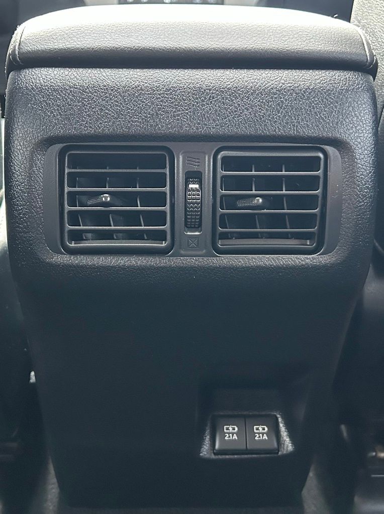 2022 Toyota 4Runner Limited - Photo 17