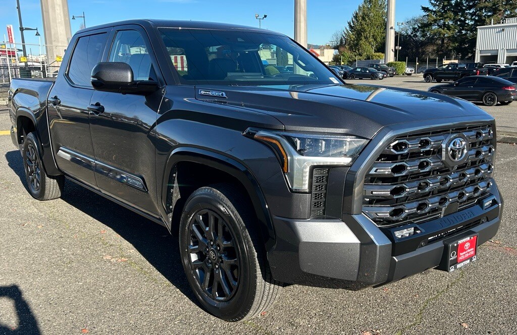 New 2026 Toyota Tundra i-FORCE MAX Platinum PLATINUM CREWMAX 5.5