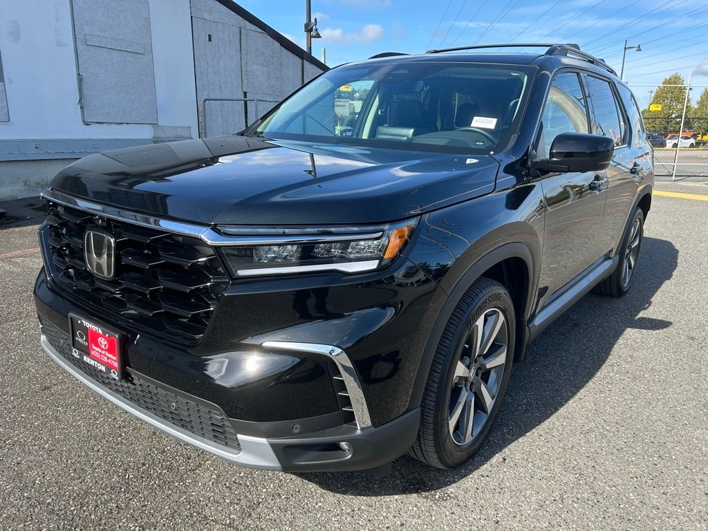 Used 2024 Honda Pilot Elite SUV