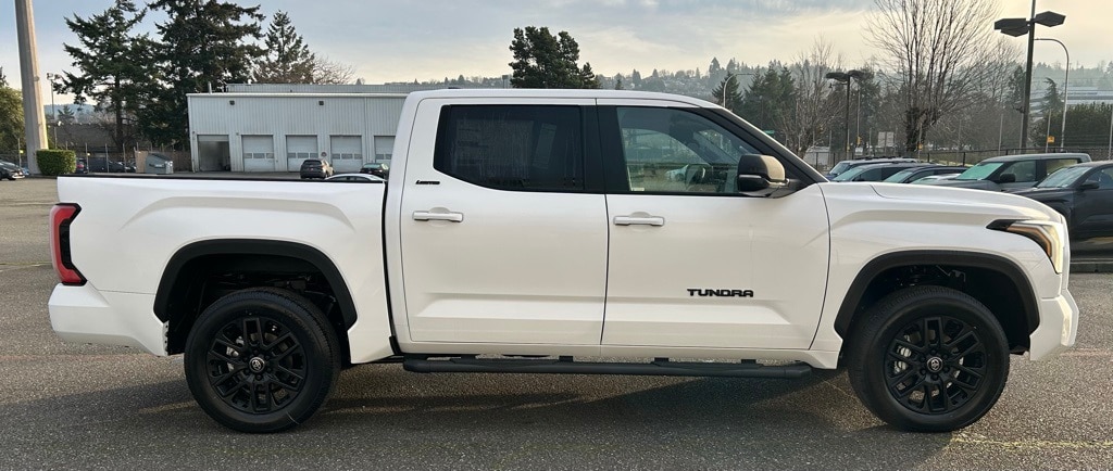 New 2026 Toyota Tundra Limited LIMITED CREWMAX 5.5