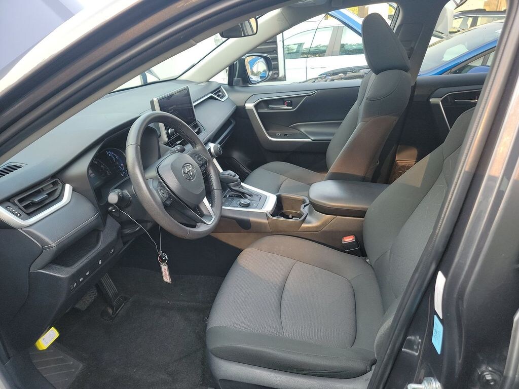 Used 2025 Toyota RAV4 Hybrid XLE SUV