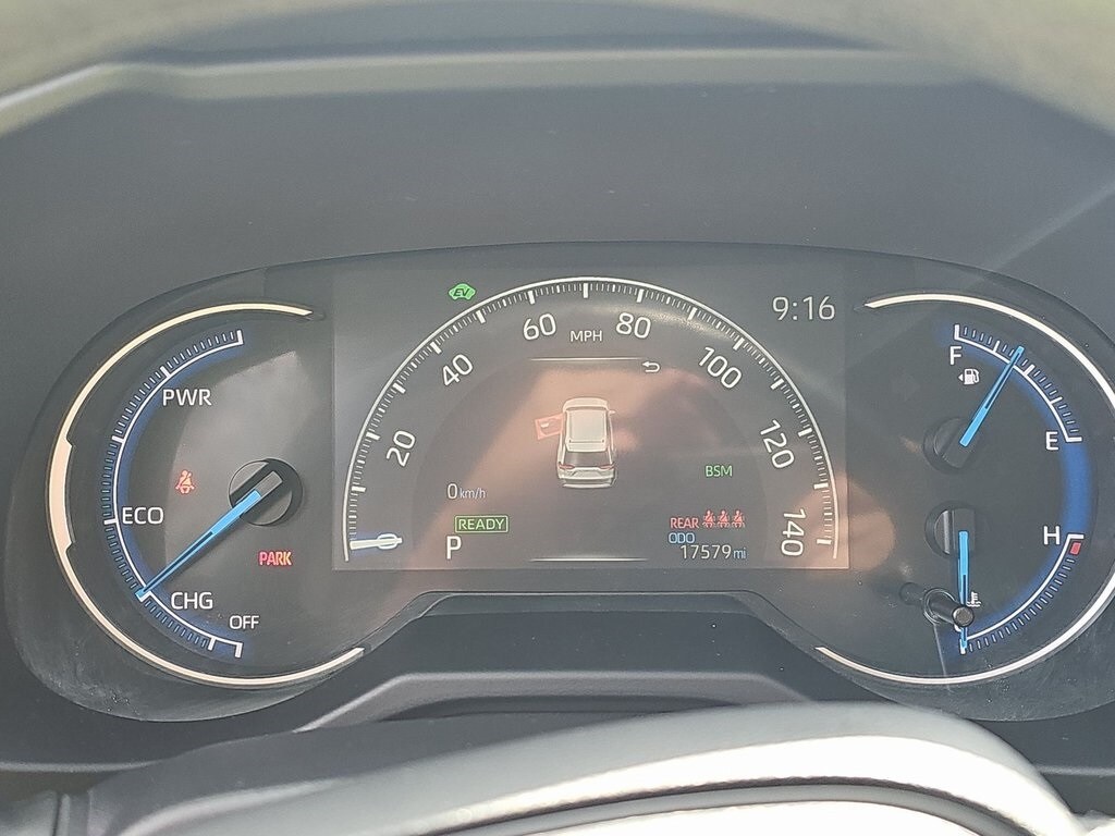 2024 Toyota RAV4 LE photo 3