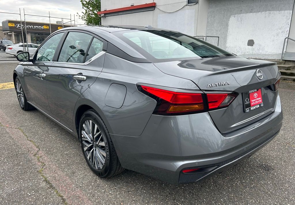2025 Nissan Altima SV - Photo 7
