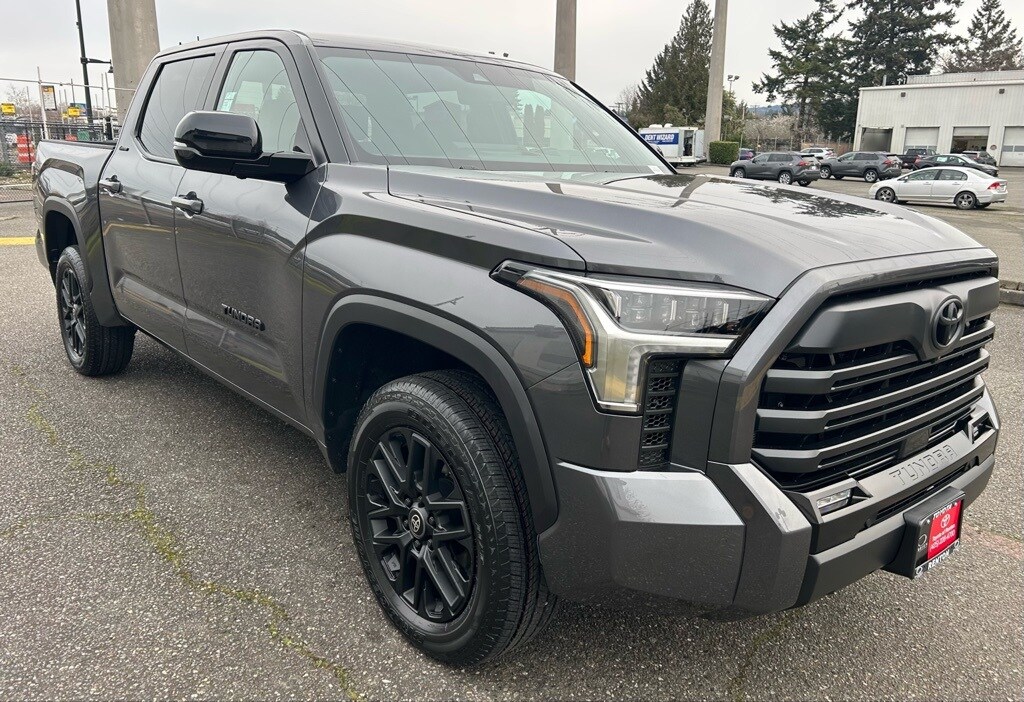 New 2026 Toyota Tundra Limited LIMITED CREWMAX 5.5
