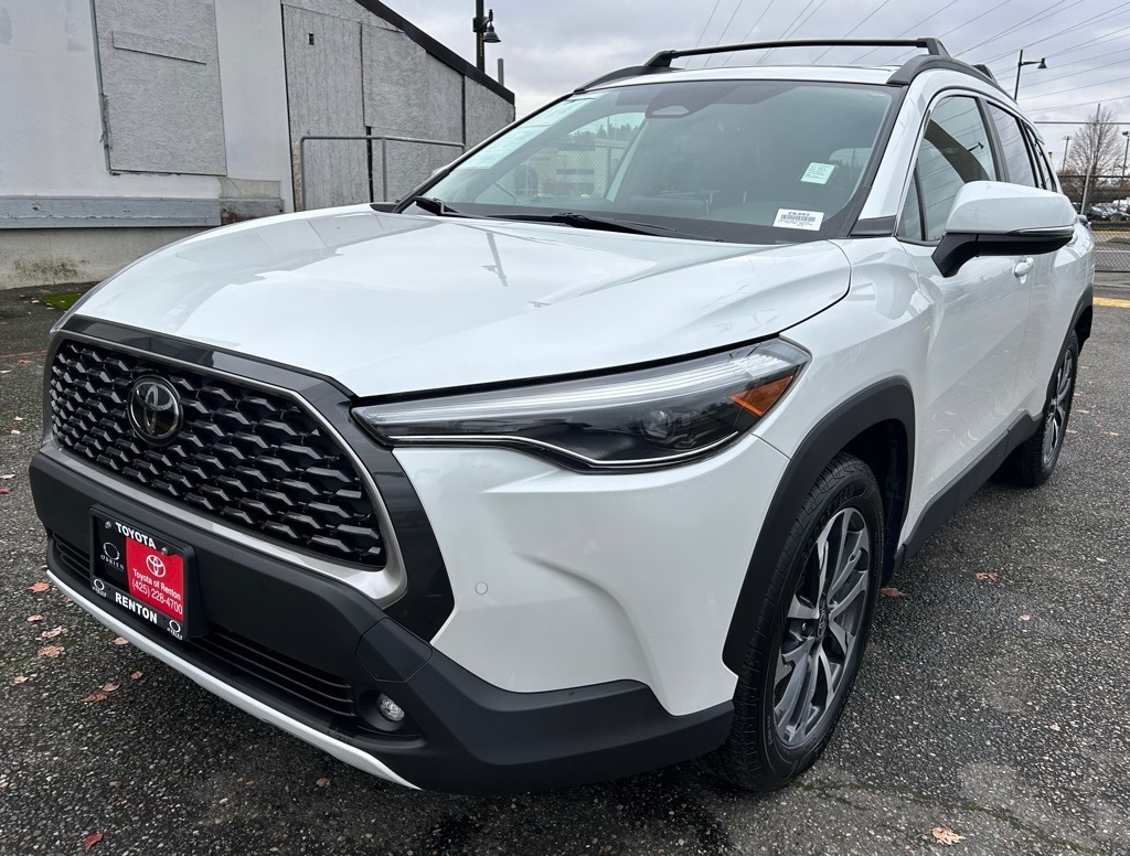 2023 Toyota Corolla Cross XLE