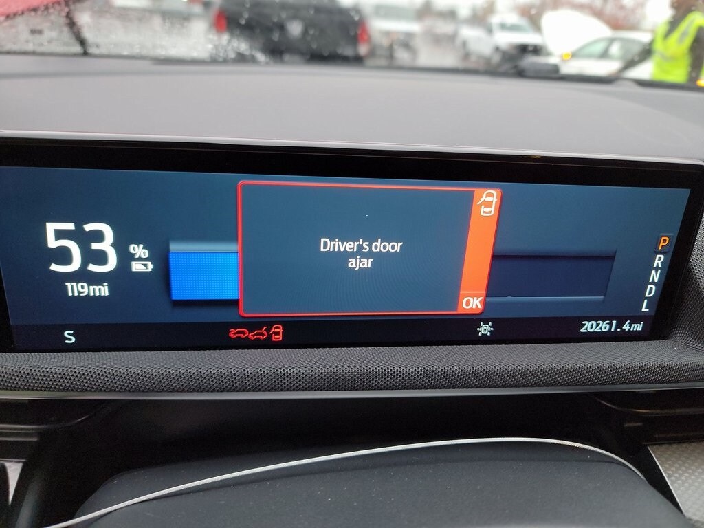 2021 Ford Mustang Mach-E Select photo 2