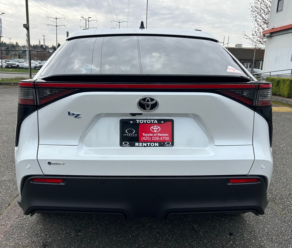 2026 Toyota bZ XLE - Photo 6