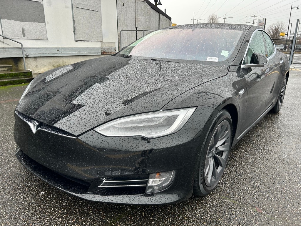 2020 Tesla Model S Long Range Plus's photo