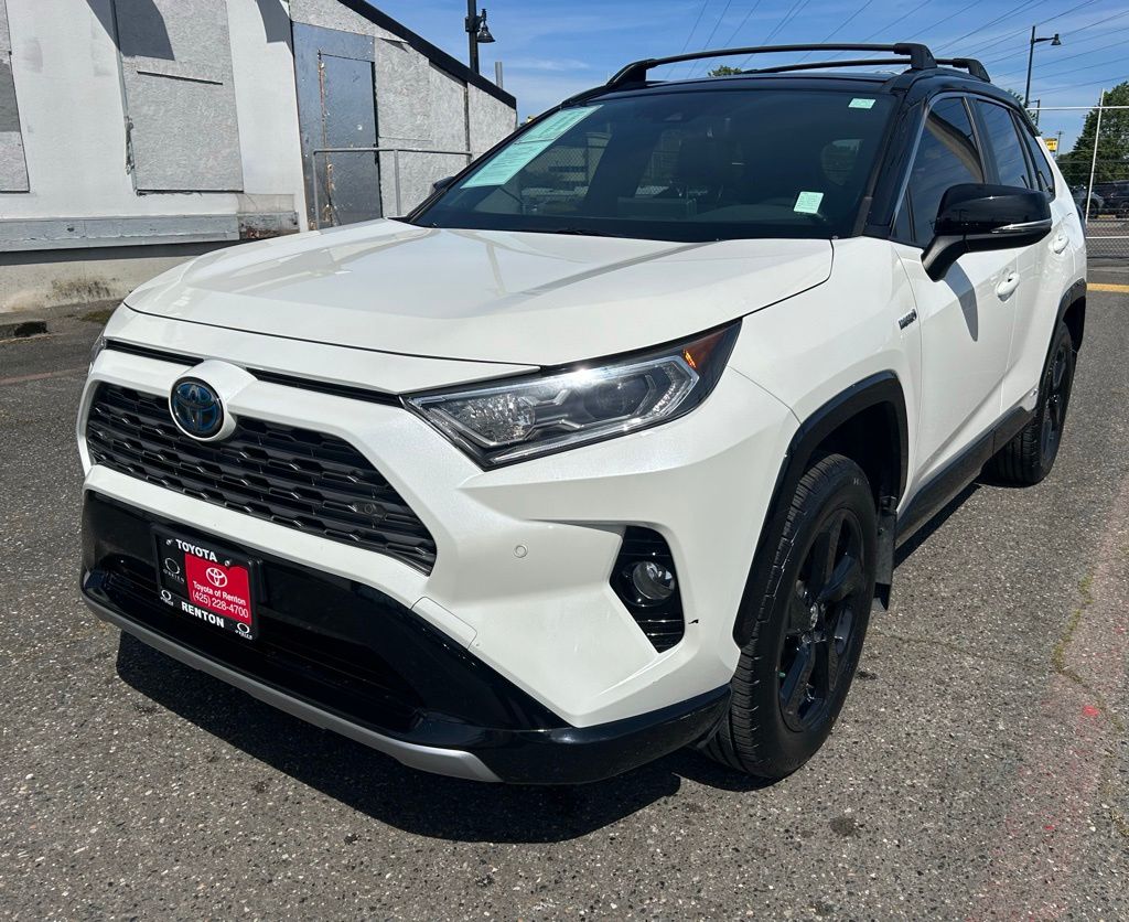 2019 Toyota RAV4 Hybrid XSE AWD's photo