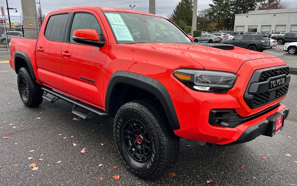 2023 Toyota Tacoma TRD Pro photo 3