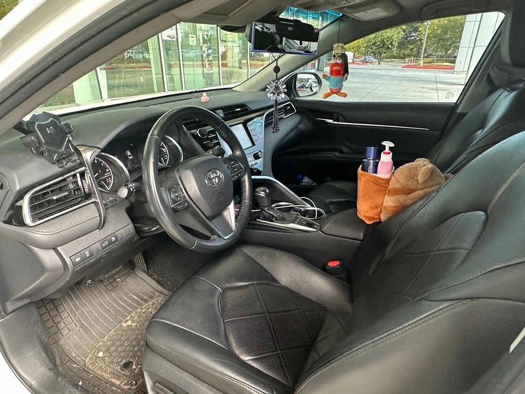 Used 2018 Toyota Camry XLE Sedan