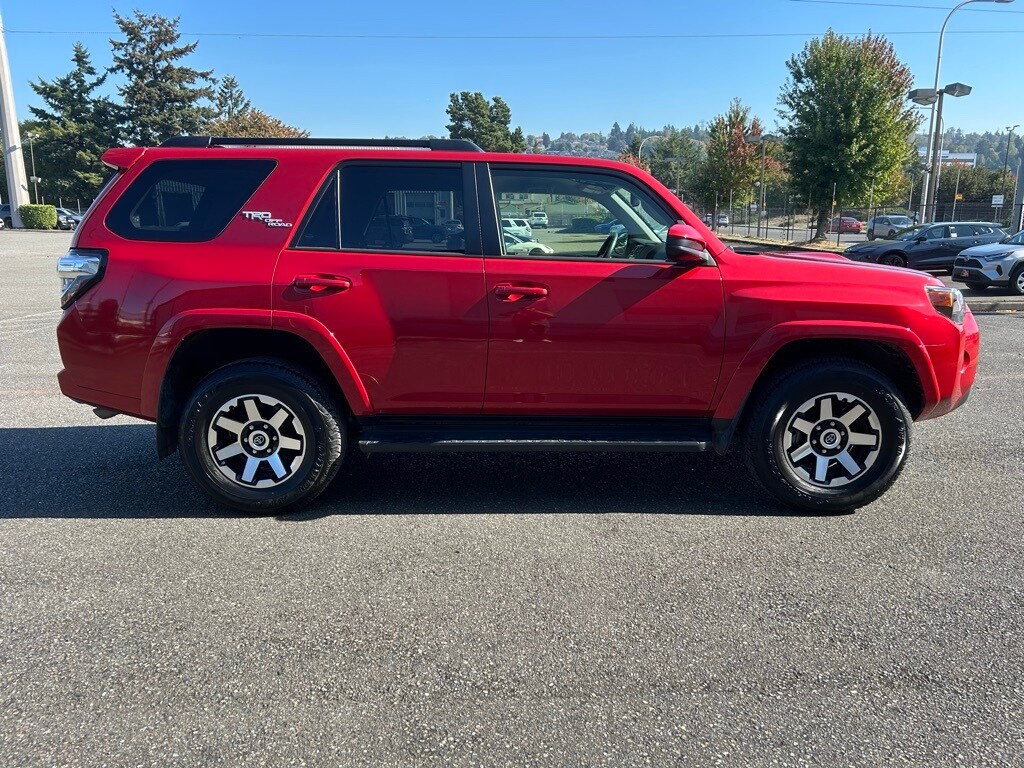 2024 Toyota 4Runner TRD Off-Road photo 4