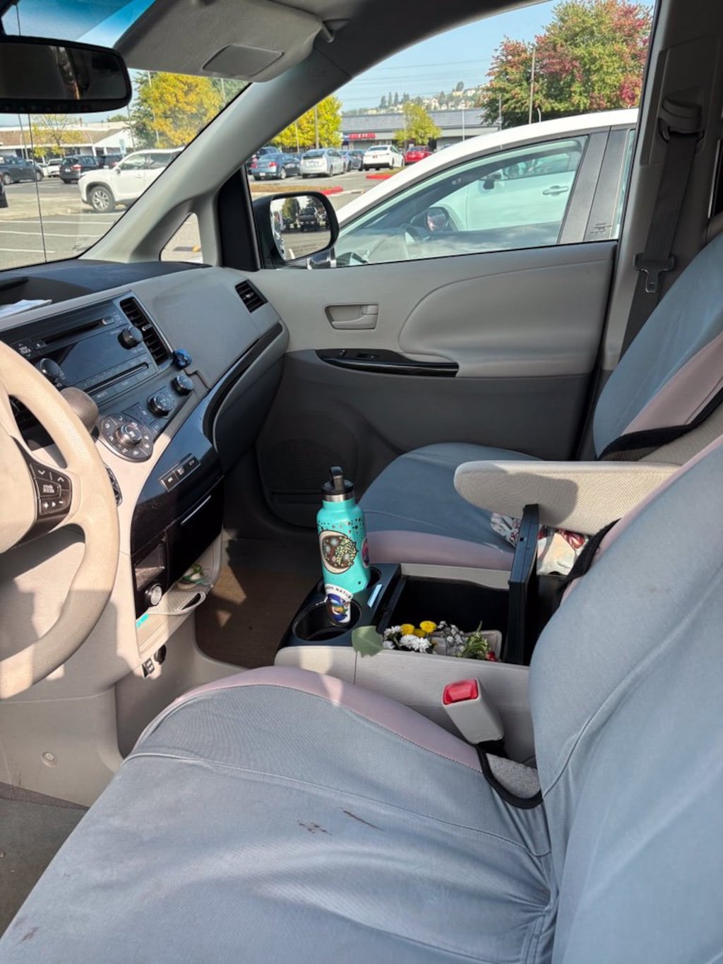 Used 2011 Toyota Sienna LE Minivan/Van