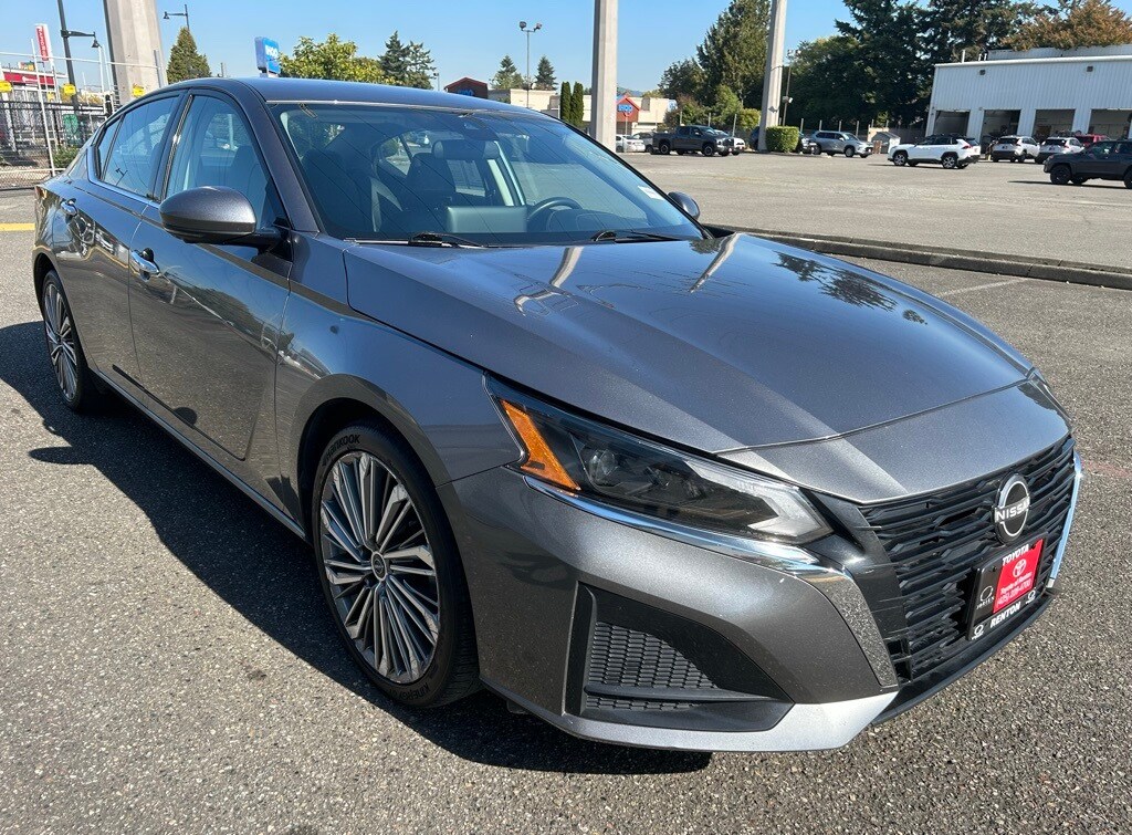 2023 Nissan Altima 2.5 SL photo 3