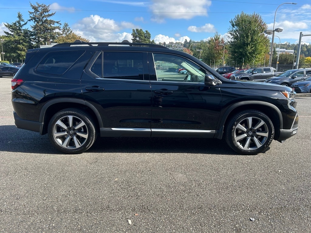 Used 2024 Honda Pilot Elite SUV