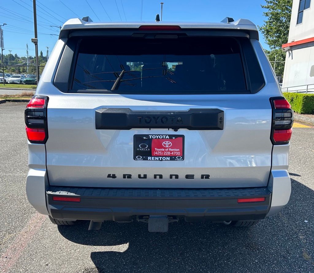 2025 Toyota 4Runner SR5 - Photo 6
