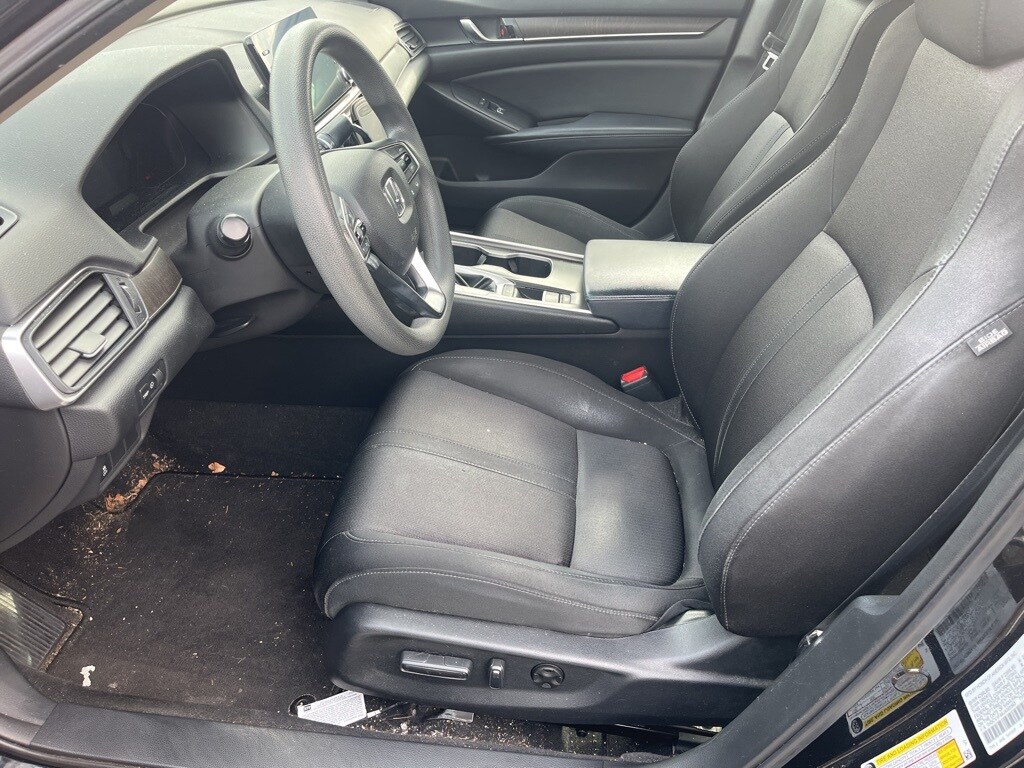 2018 Honda Accord EX photo 2