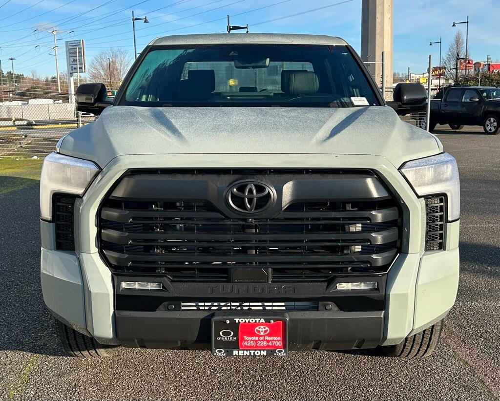 New 2026 Toyota Tundra Limited LIMITED CREWMAX 5.5