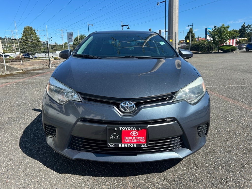 Certified 2015 Toyota Corolla LE with VIN 2T1BURHE8FC358446 for sale in Renton, WA