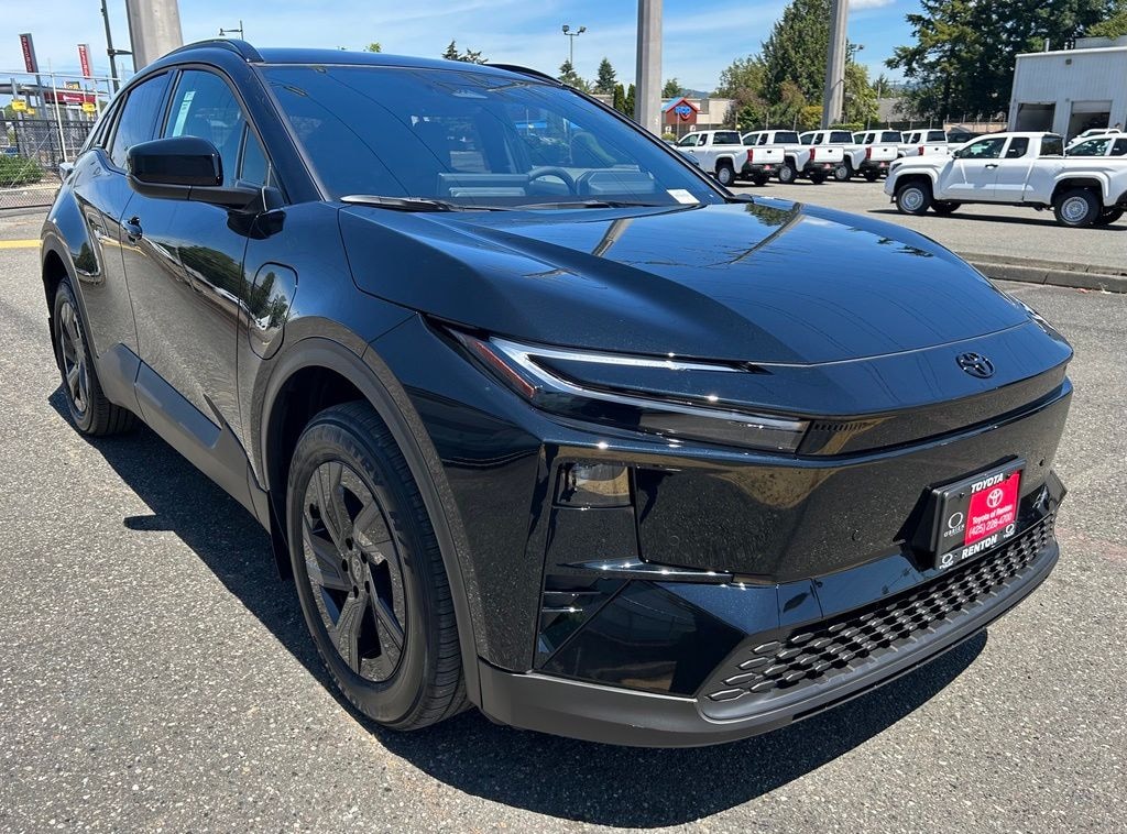 New 2026 Toyota C-HR SE SE AWD